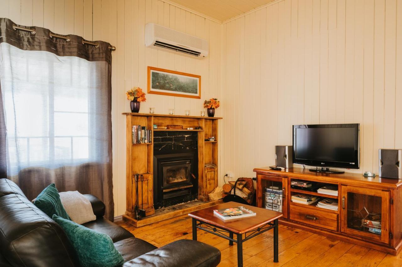 Apple Blossom Cottages Stanthorpe Extérieur photo