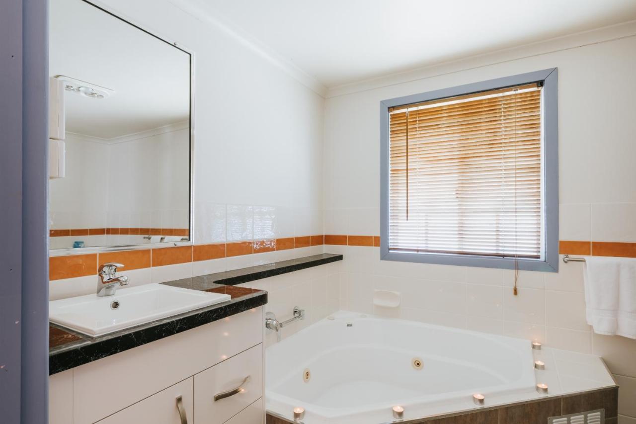 Apple Blossom Cottages Stanthorpe Extérieur photo